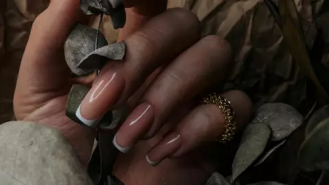 nude con punta de color.jpg