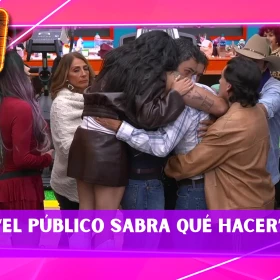¡Abrazo grupal! Fernando Lozada rompe en llanto ante la INCERTIDUMBRE en La Granja VIP; esto ocurrió.jpg