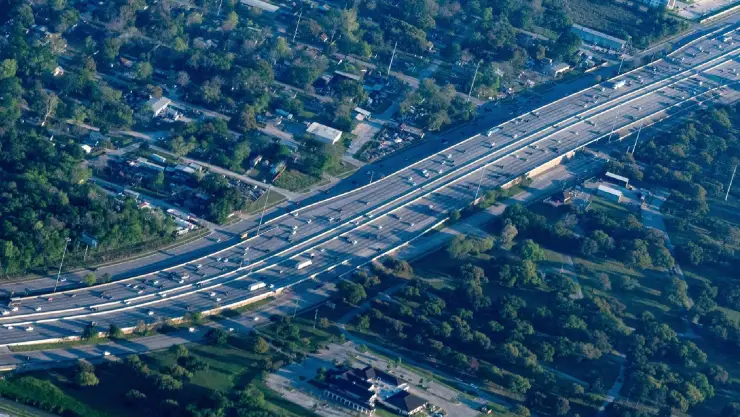 la transitada carretera I-10 de Texas