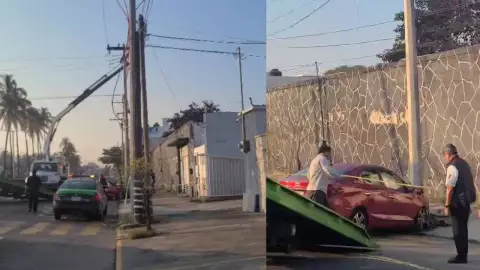 ¡Cuidado! Auto sufre accidente en avenida de Veracruz; hay un poste a punto de caer