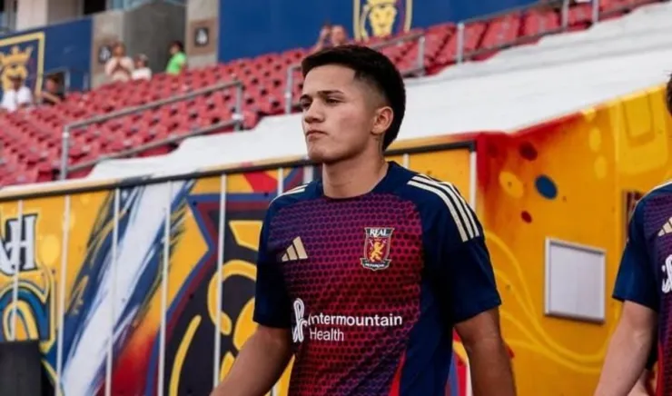 América