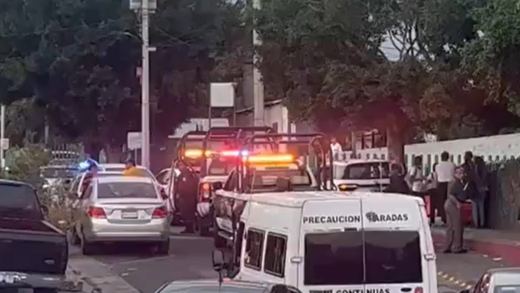 Reportan ataque armado en el área de urgencias del Hospital Regional 1 del IMSS.