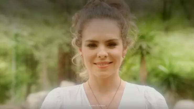 María José Magan como Ella 