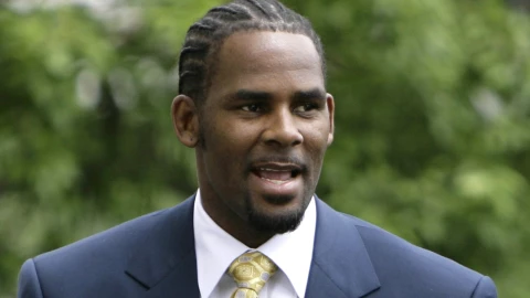 ex manager de r kelly acepta haber hecho amenazas