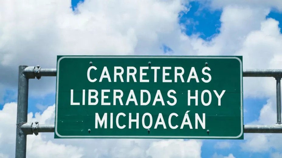 ¿Siguen obstruidas o ya hay paso Así amanecieron las carreteras de Michoacán hoy viernes 28 de noviembre (1).jpg