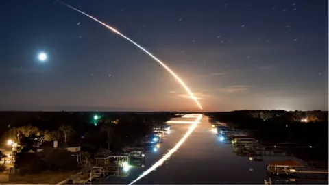 Meteorito, Tierra, cielo.jpg