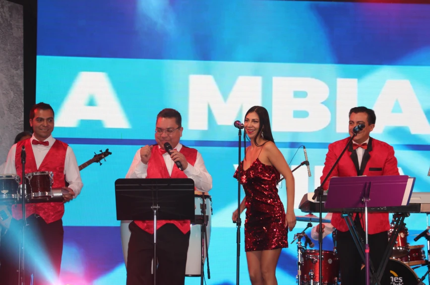 Algunos recordamos varias de nuestras canciones favoritas