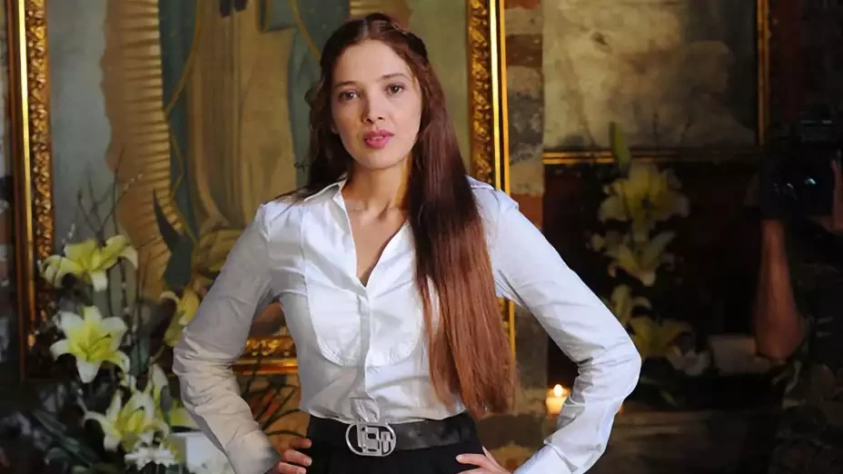 Hermana de Adela Noriega sube foto de la actriz 