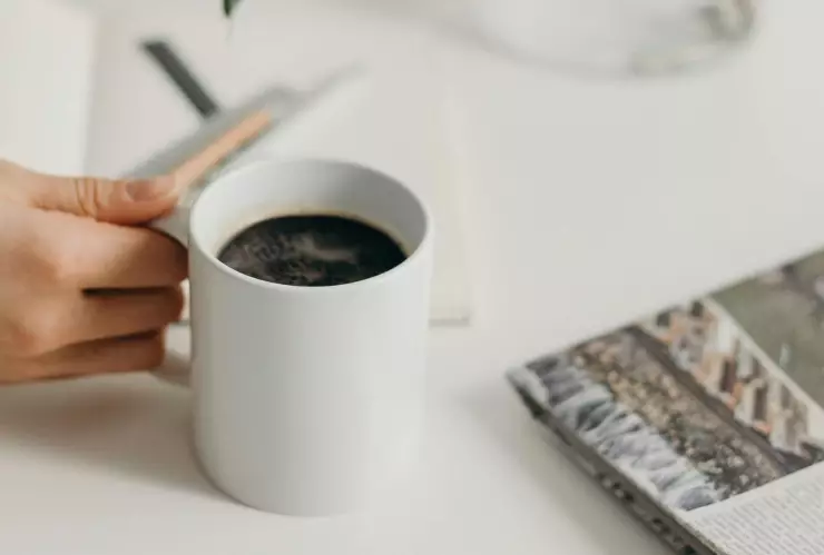 ¿Beber café te ayuda a bajar de peso? Esto revela la ciencia