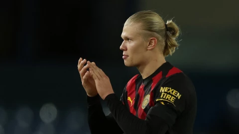 Erling Haaland marca doblete ante Leeds United en la Premier League
