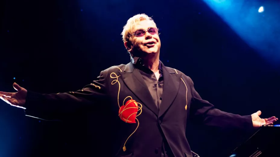 elton john informa que perdio la vista