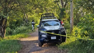 Encuentran cuerpo con huellas de violencia en el río de Cuautla.