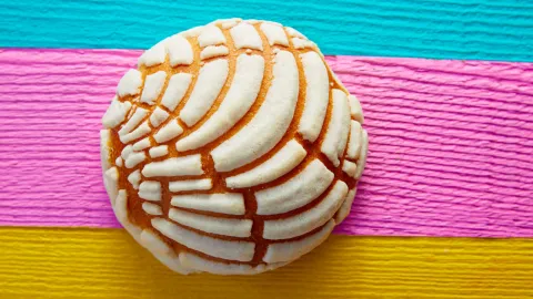 ¿Qué tan dañino o saludable es comer conchas de pan mexicanas, según la IA?