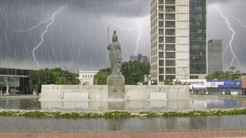 Ingreso de humedad desde el Océano Pacífico y los canales de baja presión provocan lluvias y heladas al amanecer; así afectan a Jalisco