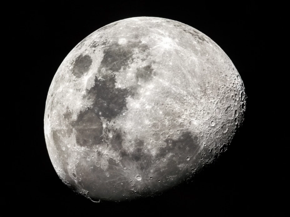 Preparan aterrizaje en la luna para 2018