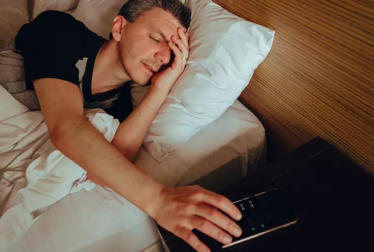 Usar celular como despertador