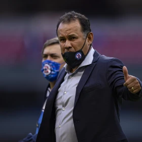 Juan Reynoso, entrenador Cruz Azul