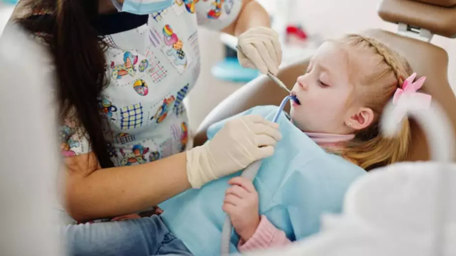Niña de 3 años muere tras ir al dentista.jpg
