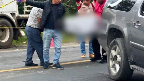 El choque provocó el cierre parcial de la carretera por más de dos horas