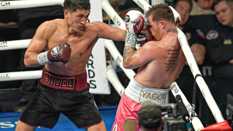 Canelo Álvarez pelea Dmitry Bivol | el ruso retiene