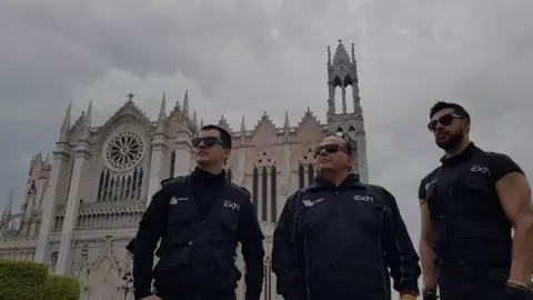 Equipo de Extranormal en León.-