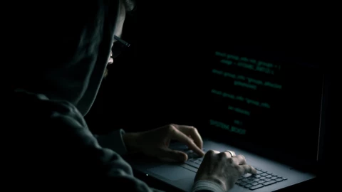 ¿Cómo clonan tu voz los extorsionadores?