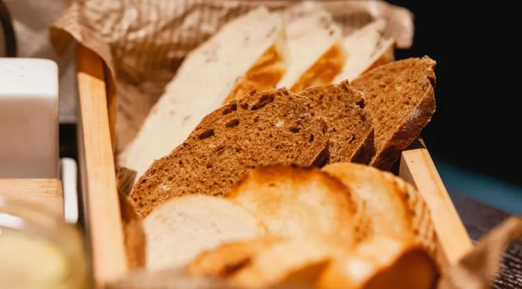 Estos son los beneficios de comer pan integral en vez de blanco: ¿Aceptas el reto?