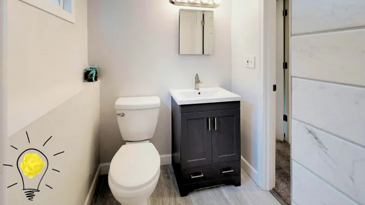 5 ideas fáciles para aprovechar la esquina de tu baño y ganar espacio.jpg