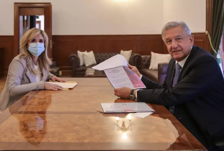 AMLO  se reúne con Pavlovich. 