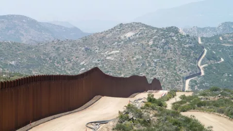 EUA anuncia medidas para la deportación segura por fin del Título 42