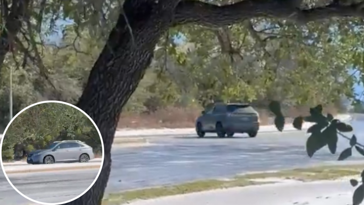 Camioneta patina sobre el hielo en Texas.png