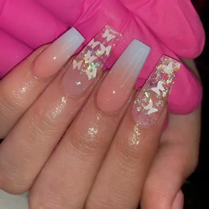 9 modelos de manicura transparente que quedan para cualquier ocasión: uñas cortas o largas se ven bien