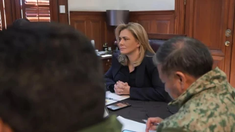 Maru Campos instruye reforzar medidas de prevención en espacios públicos