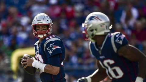 New York Jets v New England Patriots