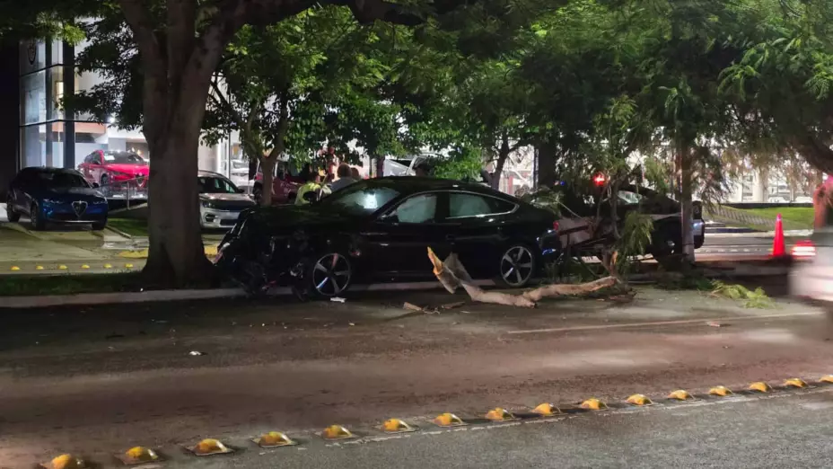 PORTADA fuerte accidente en Prolongación Mérida.jpg
