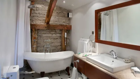 Baño de hotel en vacaciones