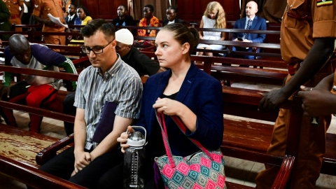 Uganda criminaliza a las personas gay