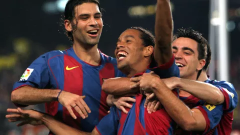 Rafael Márquez y Ronaldinho en el Barcelona