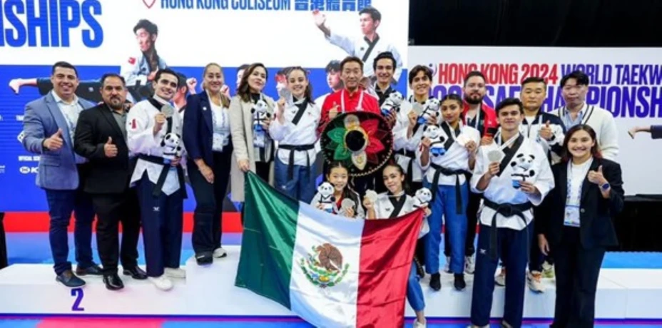 Taekwondo poomsae concluye con nueve medallas.jpg