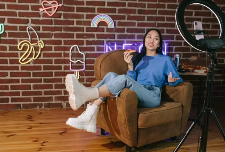 Influencers TikTokers y personas con Onlyfans deberán pagar impuestos