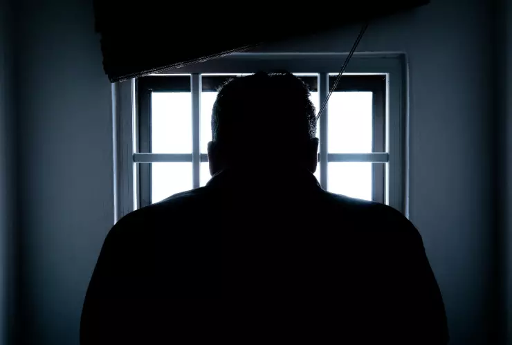 juez hombre prision error