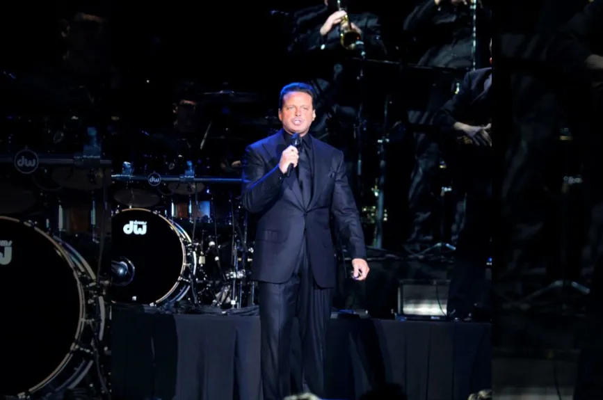 Luis Miguel Auditorio Nacional.jpg