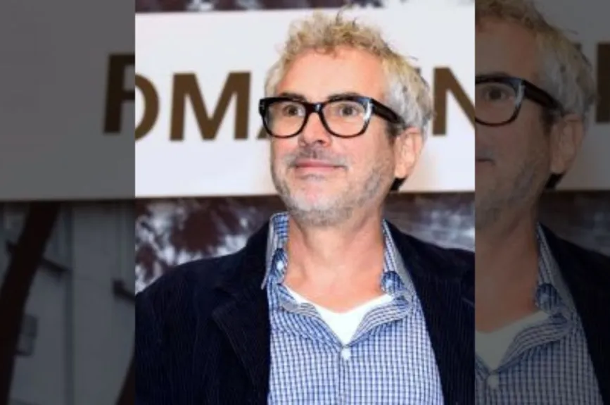 Alfonso Cuaron selfie.jpg
