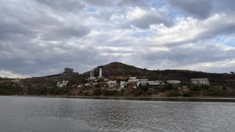 Movilizan patrullaje por supuesto dinosaurio en presa