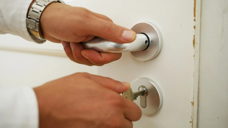 mujer llevaba 10 años muerta en su casa kioto japón