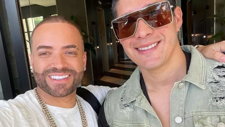 Nacho rompe en llanto tras hablar del distanciamiento con Chyno Miranda.