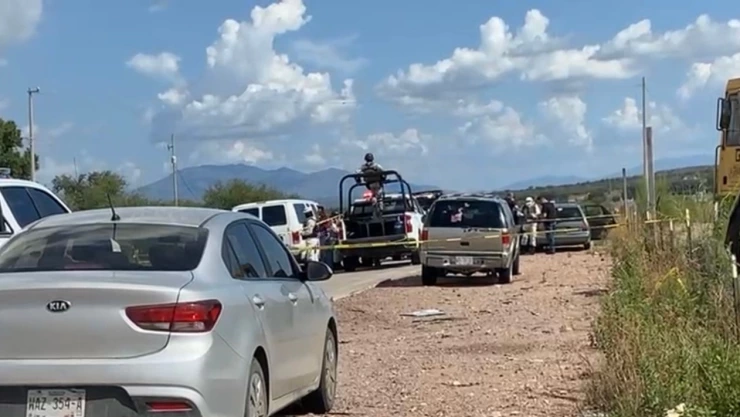 Padre buscaba a sus dos hijos y los encontró sin vida en un auto en Sonora
