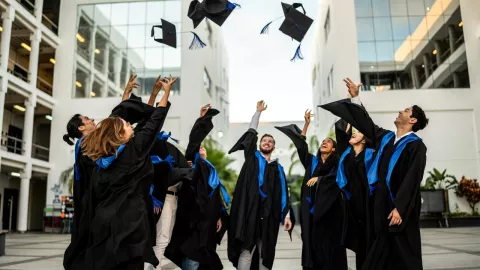 carreras peor pagadas en México