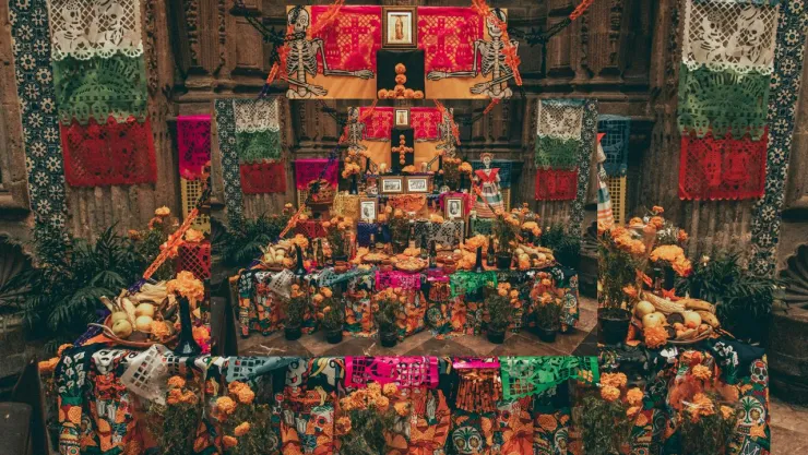 Ofrenda Día de Muertos 2025