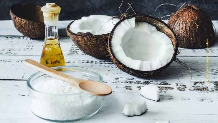 3 cosas que debes saber antes de usar aceite de coco en el cabello